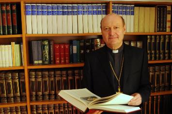 His Eminence Cardinal Gianfranco Ravasi to Receive Honorary Degree from Loyola University Chicago